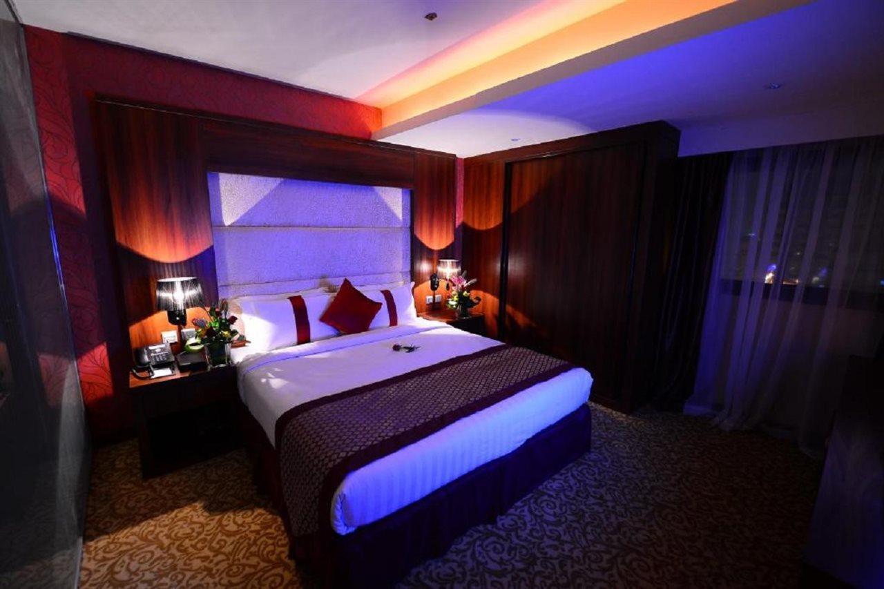 Obaer Hotel Riyadh Bagian luar foto