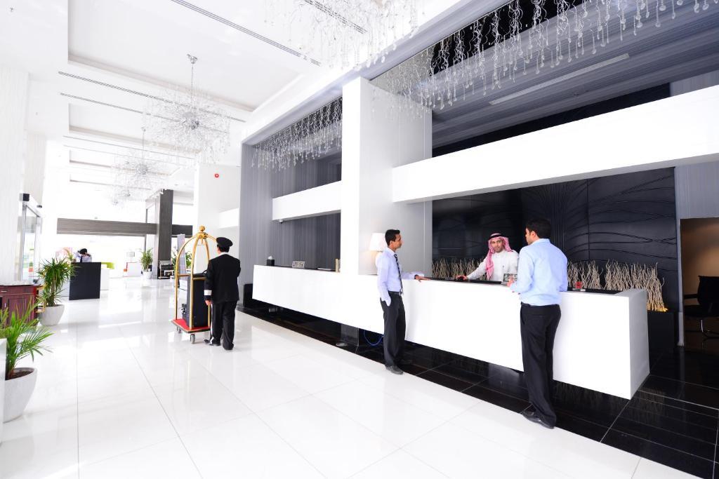 Obaer Hotel Riyadh Bagian luar foto