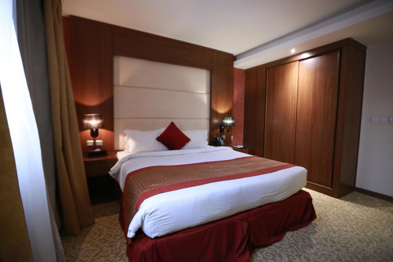 Obaer Hotel Riyadh Bagian luar foto