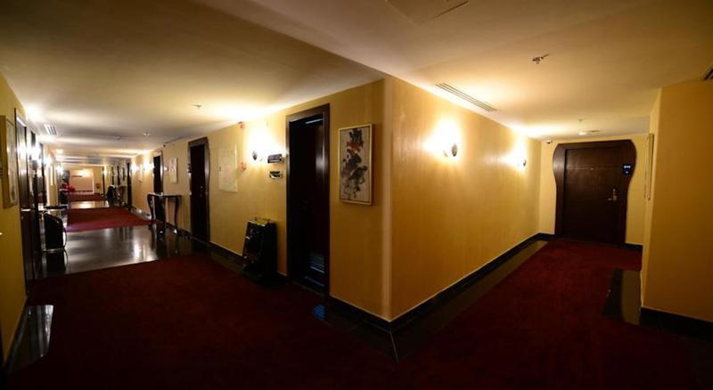 Obaer Hotel Riyadh Bagian luar foto